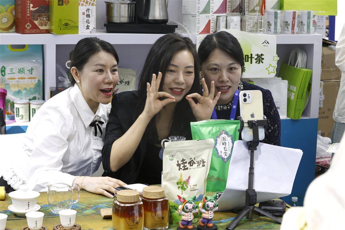 棋牌豪车俱乐部